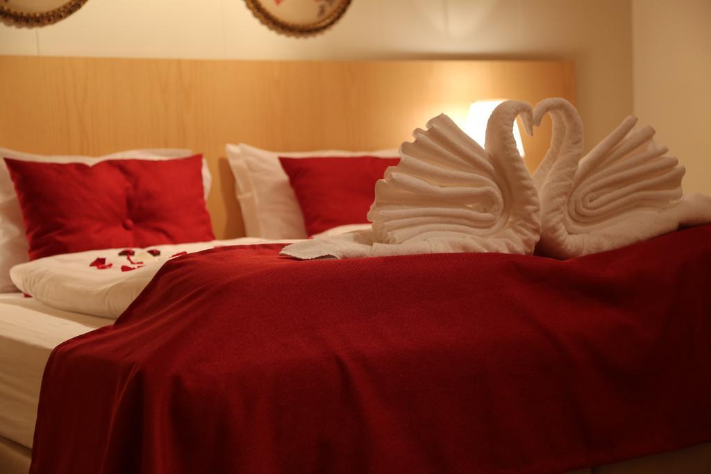 Hotel Kjarnalundur- Aurora Dream - Lodges And Rooms Akureyri Luaran gambar